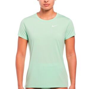Nike Women's Light Green Short Sleeve Tee size m NWT